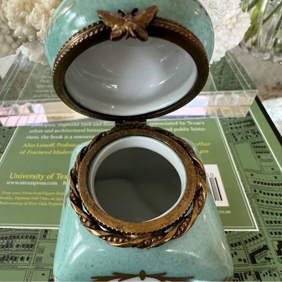 Limoges French Porcelain Inkwell/Trinket Box - Picture 3 of 7